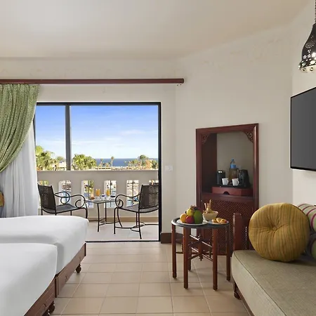 Pickalbatros Oasis Hotel
